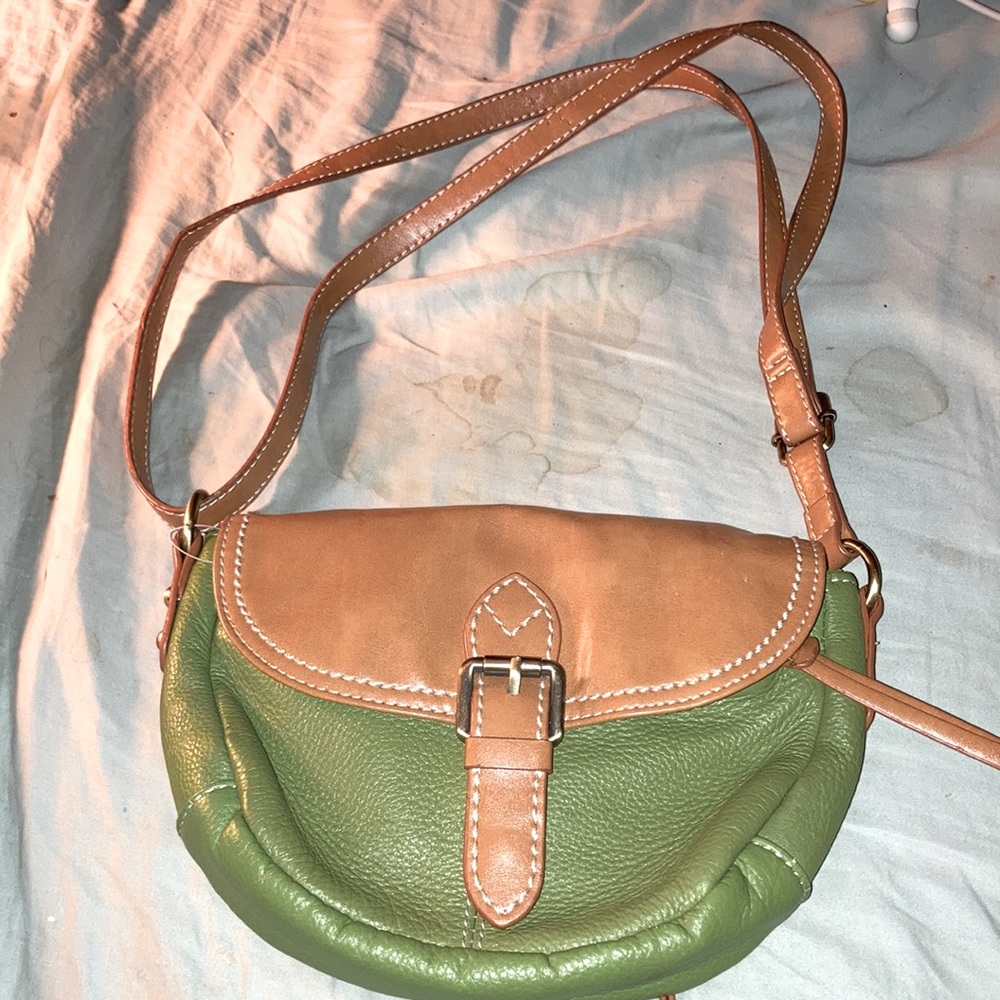 Green leather Giani Bernini handbag 9” x 7”